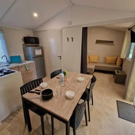 Campingplatz 4 Etoiles - Parc Aquatique - Efah0b *