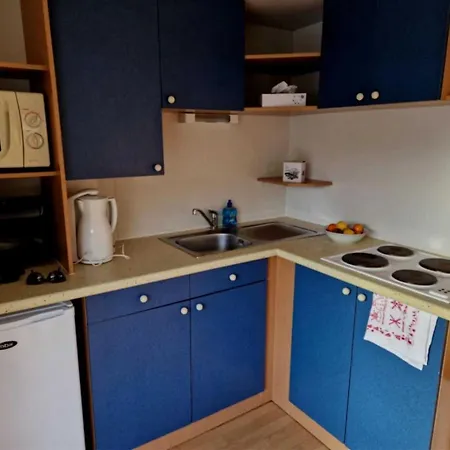 4 Etoiles - Parc Aquatique - Efah0b Campingplatz Saint-Geniez-dʼOlt