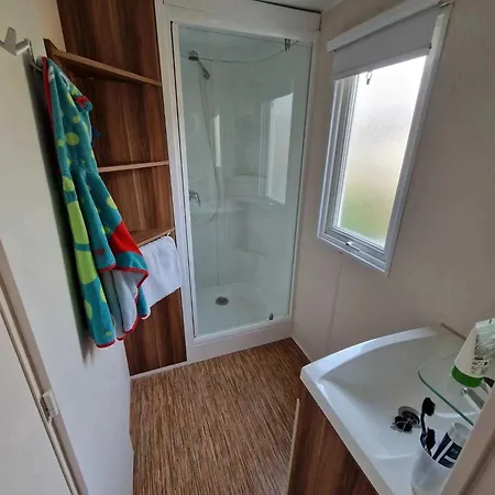 4 Etoiles - Parc Aquatique - Efah0b Kamp alanı Saint-Geniez-dʼOlt