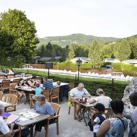 4 Etoiles - Parc Aquatique - Efah0b Campingplatz Saint-Geniez-dʼOlt