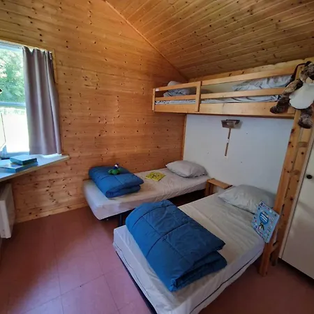 4 Etoiles - Parc Aquatique - Efah0b Campingplatz Saint-Geniez-dʼOlt