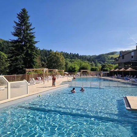 4 Etoiles - Parc Aquatique - Efah0b Campingplatz Saint-Geniez-dʼOlt